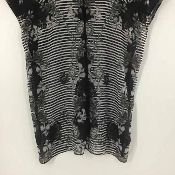 CAbi #5024 Yacht Top - Picture 6 of 10